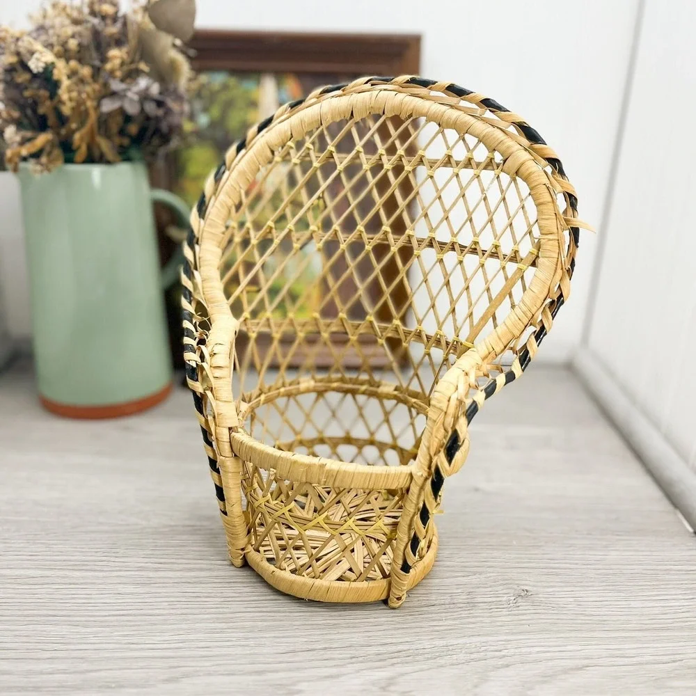Vintage Wicker Peacock Chair Plant Holder - Black Accent Decor‎